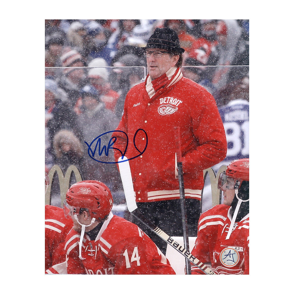 Mike Babcock Autographed Detroit Red Wings Winter Classic 8x10 Photo product image 1, provided for visual reference and