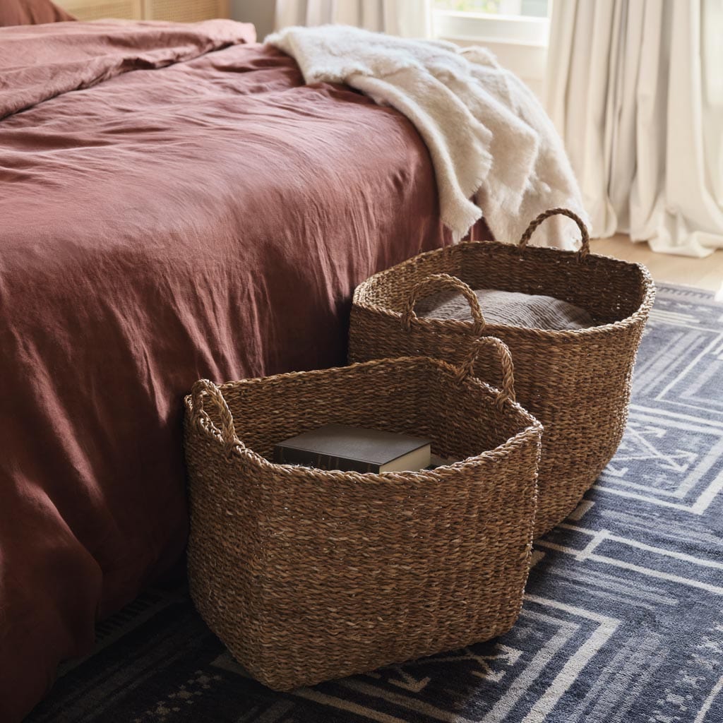 Jagriti Hand-Knotted Area Rug