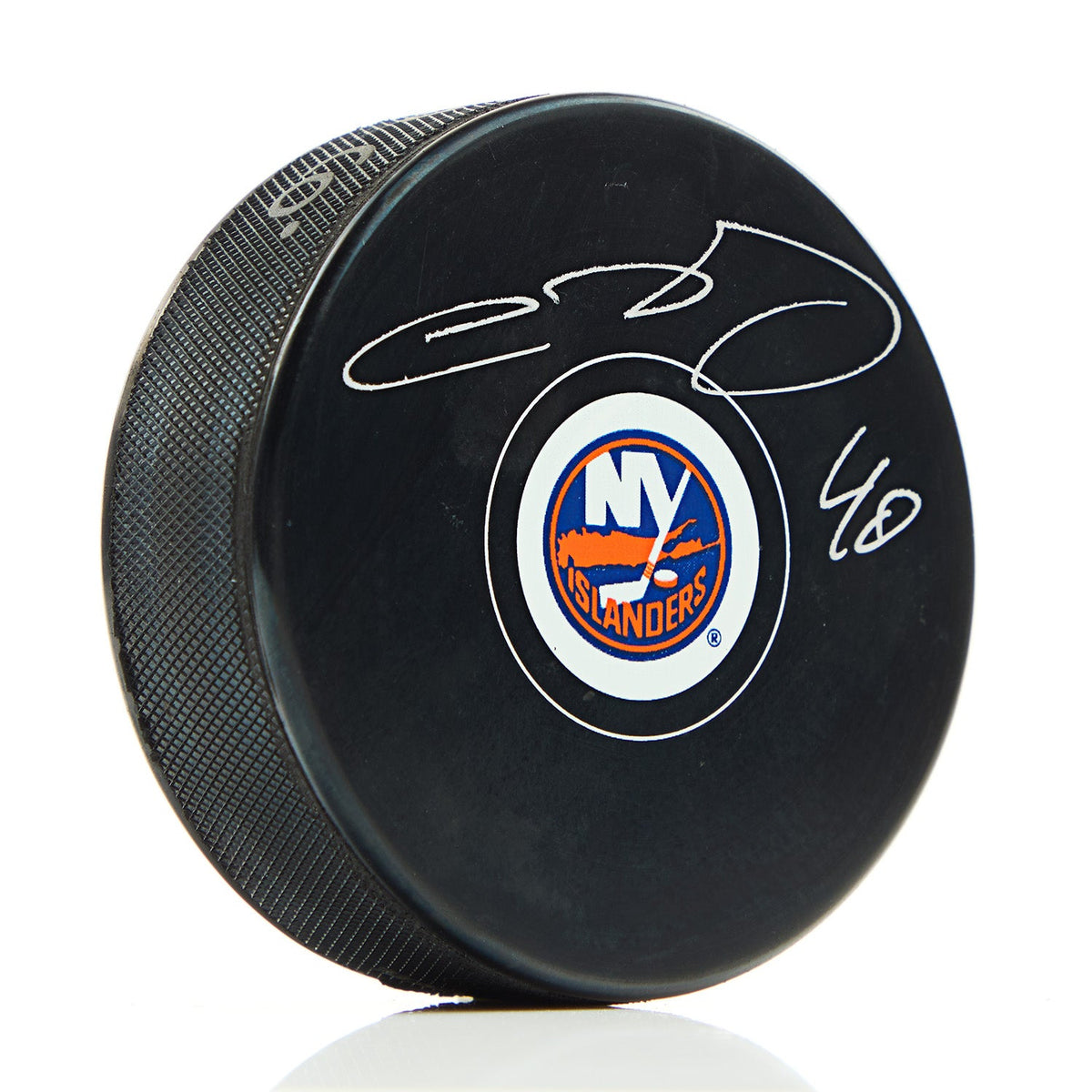 Semyon Varlamov New York Islanders Autographed Hockey Puck product image 1, provided for visual reference and product detail