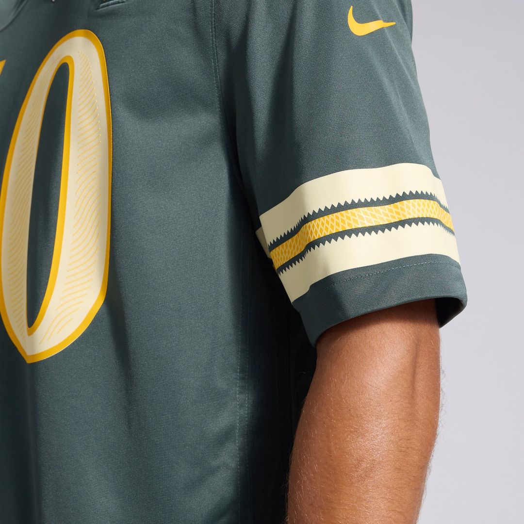 Green Bay Packers Jordan Love Nike 2026 Rivalries product image 12