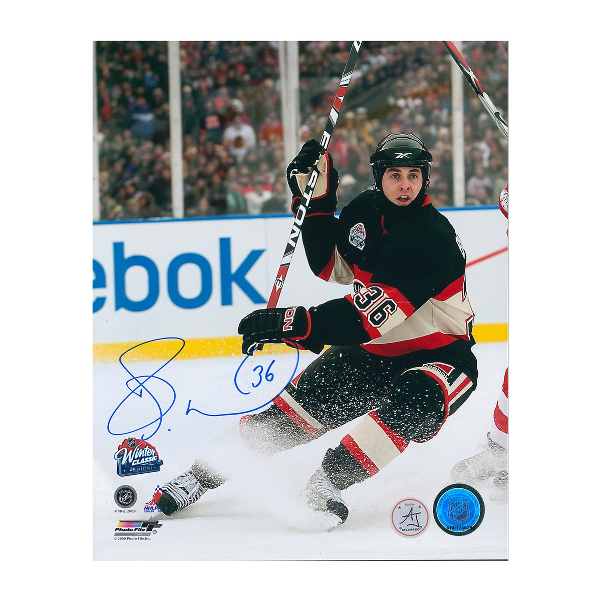 Dave Bolland Signed Chicago Blackhawks 2009 Winter Classic 8x10 Photo product image 1, provided for visual reference and