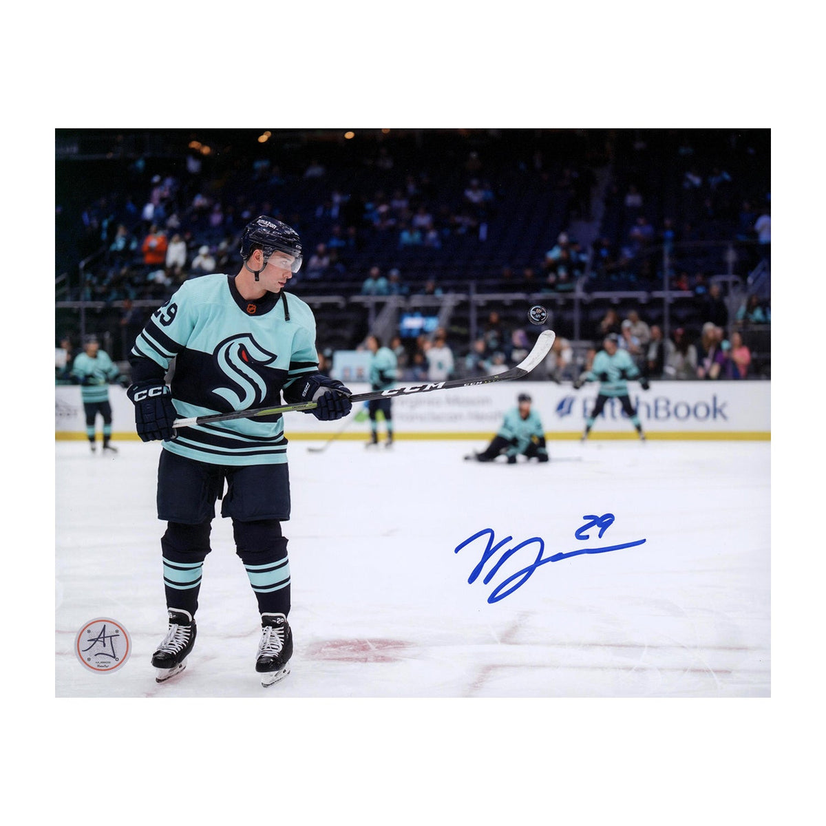Vince Dunn Signed Seattle Kraken Reverse Retro 8x10 Photo product image 1, provided for visual reference and product detail