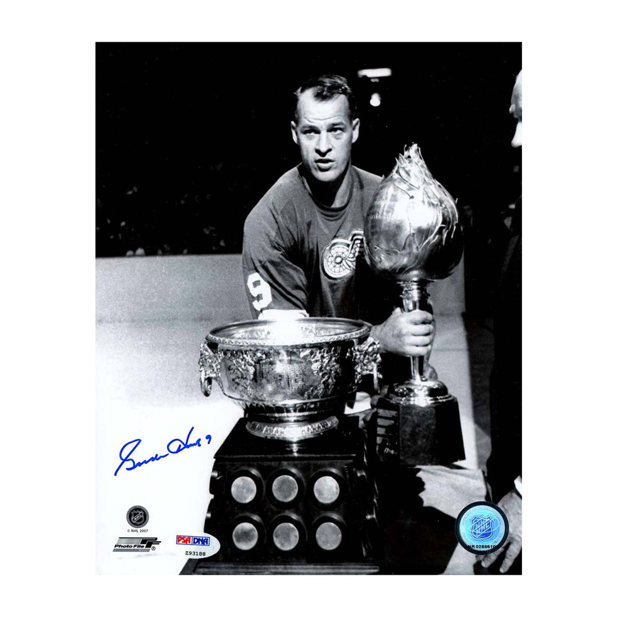 Gordie Howe Autographed Detroit Red Wings Hart and Art Ross 8x10 Photo product image 1, provided for visual reference and