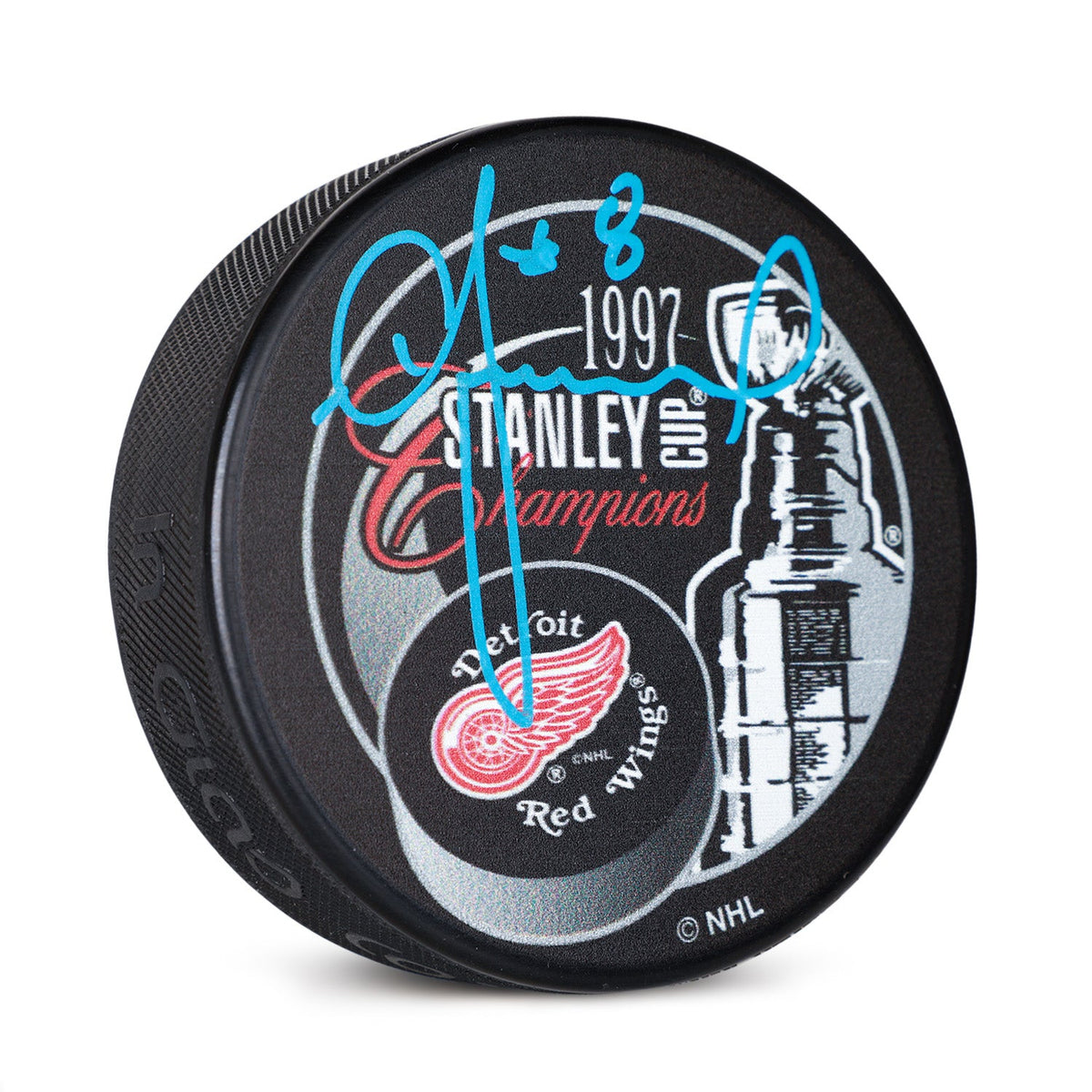 Igor Larionov Signed Detroit Red Wings 1997 Stanley Cup Champions Puck product image 1, provided for visual reference and