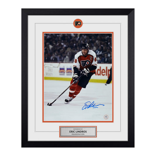 Eric Lindros Signed Philadelphia Flyers Legend 19x23 Frame product image 1, provided for visual reference and product detail