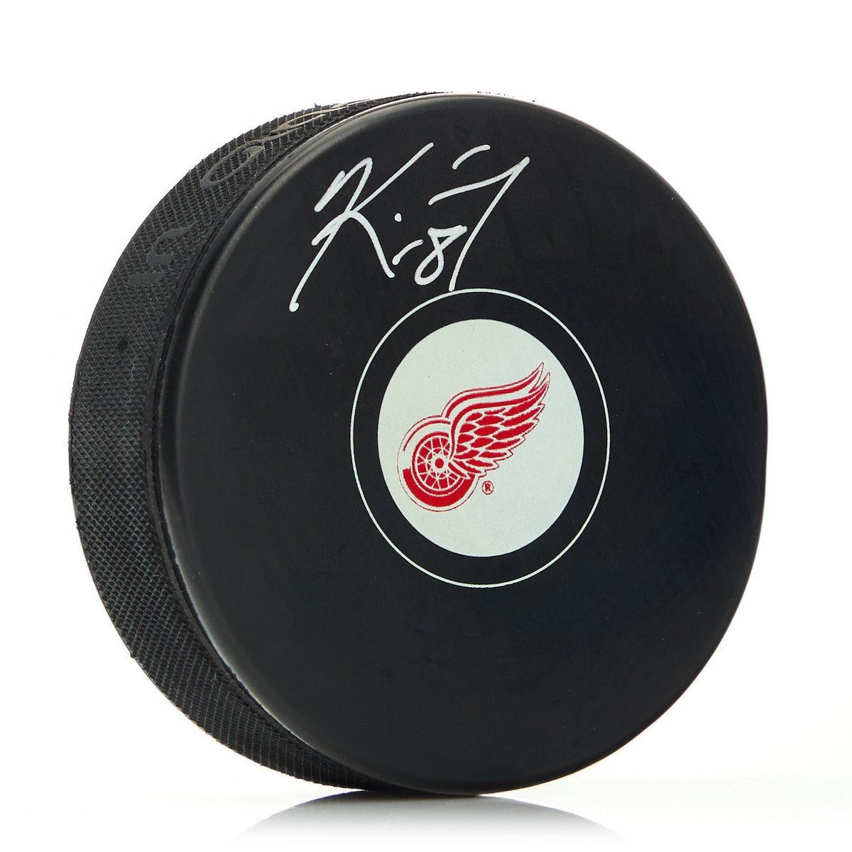 Kirk Maltby Detroit Red Wings Autographed Hockey Puck product image 1, provided for visual reference and product detail