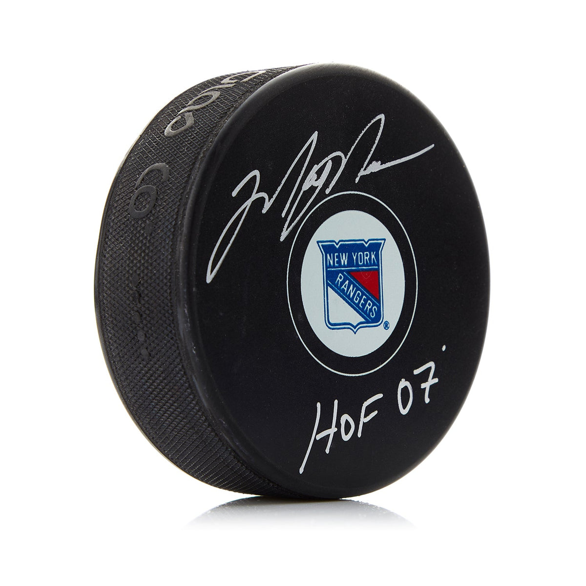 Mark Messier Signed New York Rangers Hockey Puck with HOF Note product image 1, provided for visual reference and product