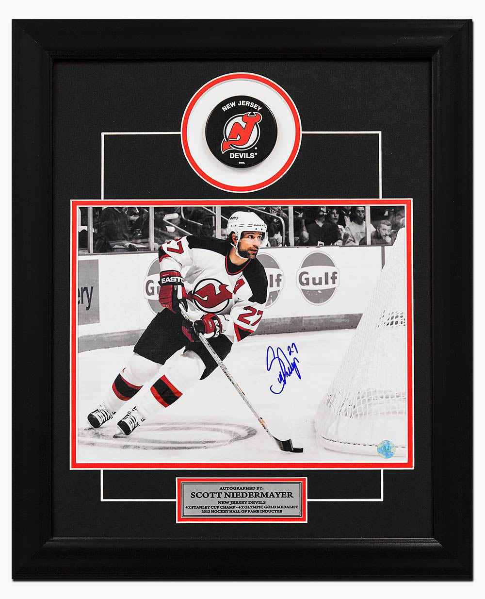 Scott Niedermayer New Jersey Devils Autographed Spotlight 20x24 Puck Frame product image 1, provided for visual reference