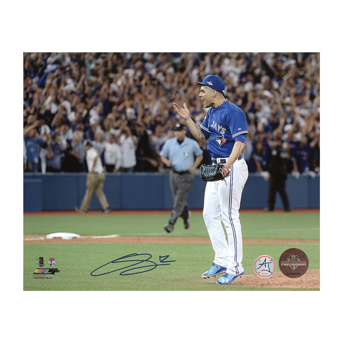 Roberto Osuna Signed Toronto Blue Jays Baseball 8x10 Photo product image 1, provided for visual reference and product detail