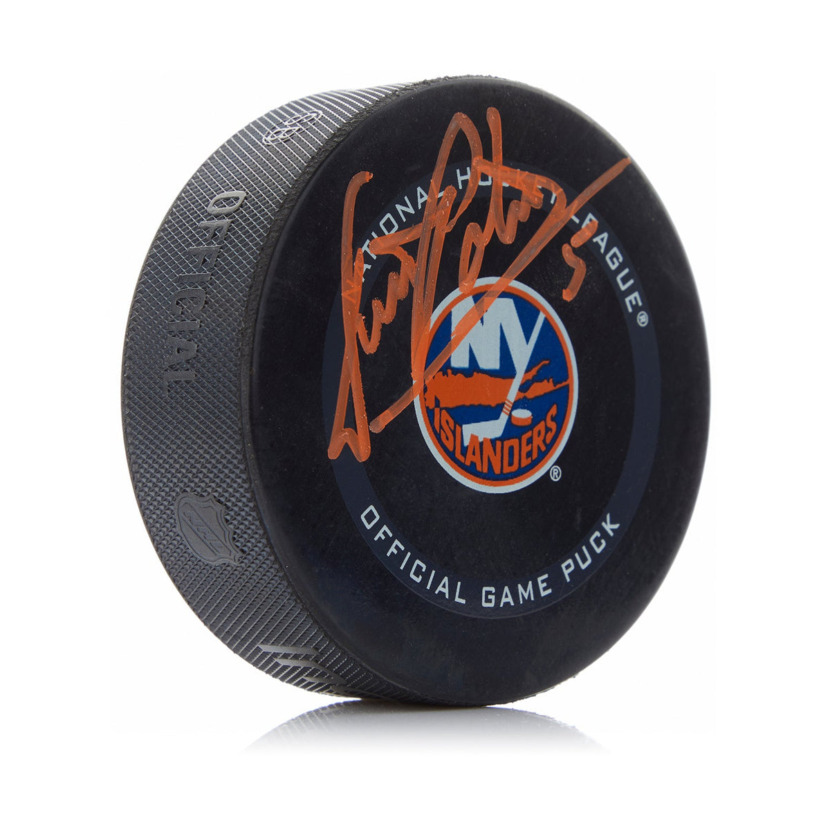 Denis Potvin Autographed New York Islanders Official Game Puck product image 1, provided for visual reference and product