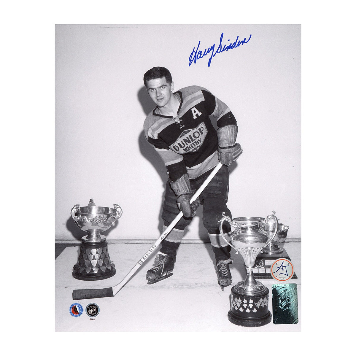 Harry Sinden Signed Team Canada Whitby Dunlops Champion 8x10 Photo product image 1, provided for visual reference and