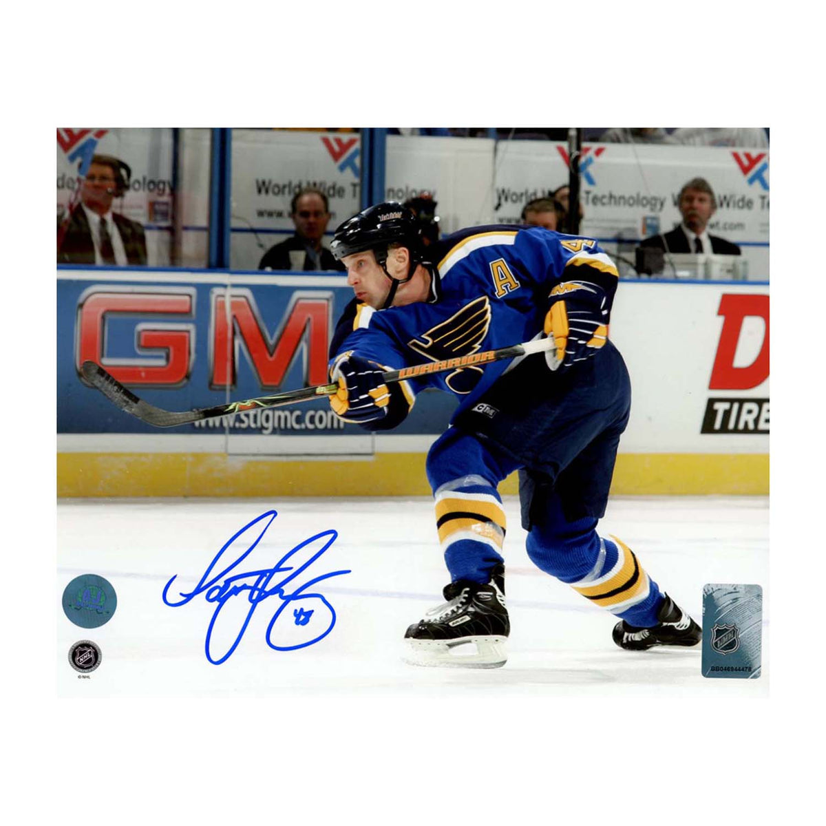 Scott Young Autographed St Louis Blues Shooting 8x10 Photo product image 1, provided for visual reference and product detail