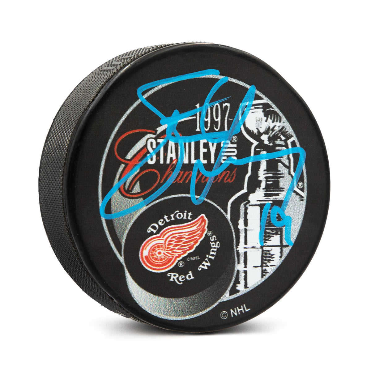 Steve Yzerman Autographed Detroit Red Wings 1997 Stanley Cup Puck product image 1, provided for visual reference and product