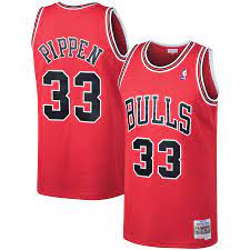 Chicago Bulls Scottie Pippen Red 1997-98 Hardwood Classics Swingman Jersey product image 1, provided for visual reference